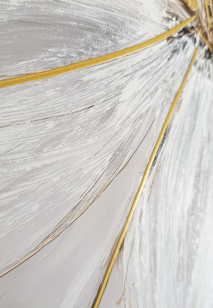 Big_hp052_gentle_petals_70x100_10